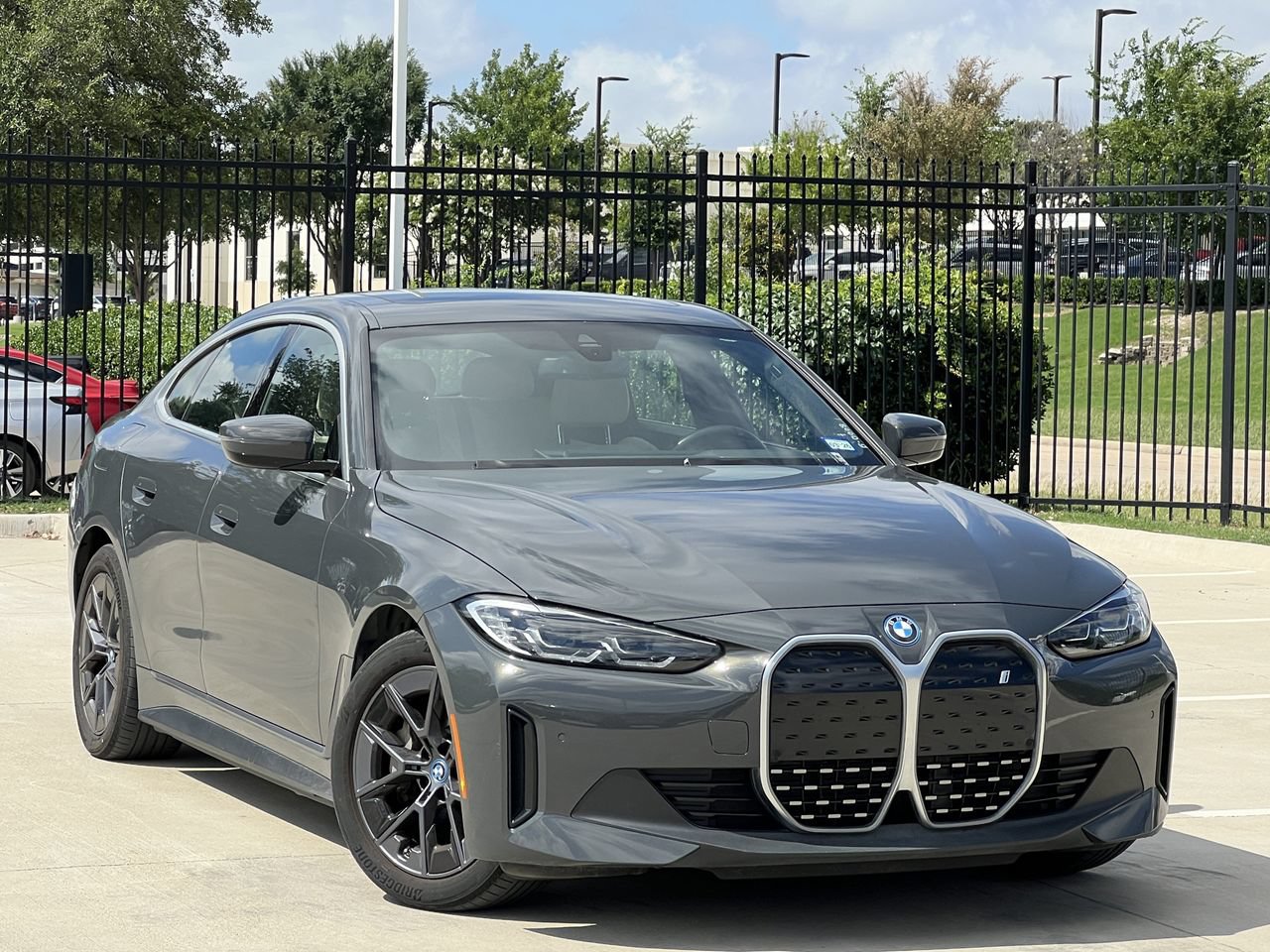 Used 2023 BMW i4 eDrive40 RWD video 1