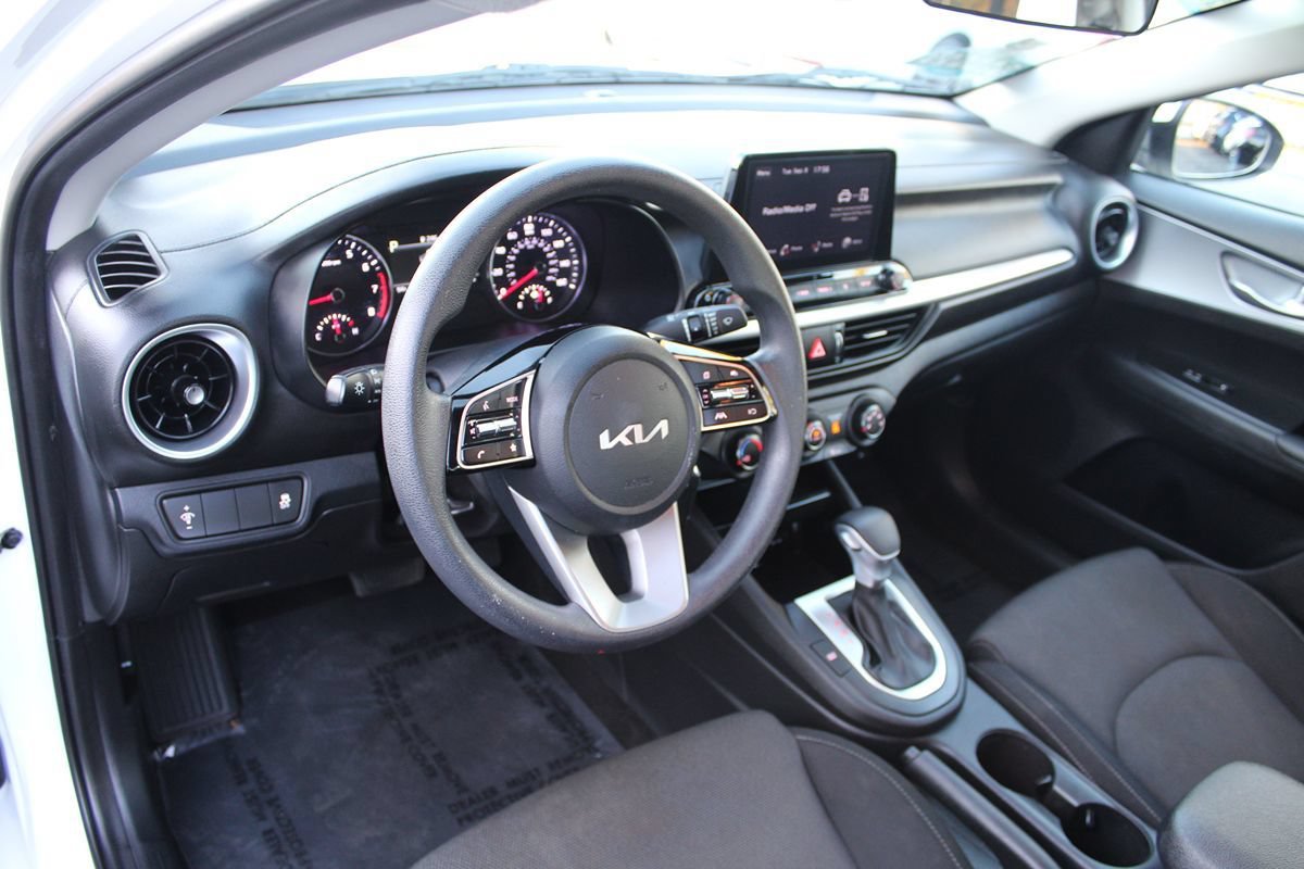 Used 2023 Kia Forte LXS FWD image 16