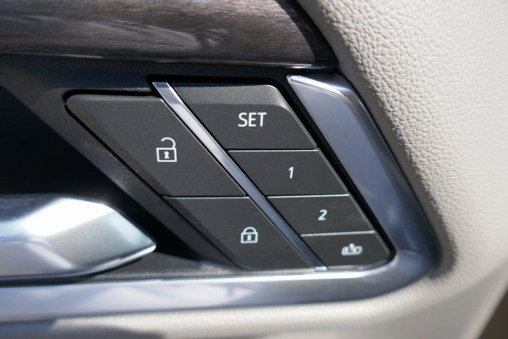 New 2026 Chevrolet Silverado 1500 LTZ w/ LTZ Premium Package image 18