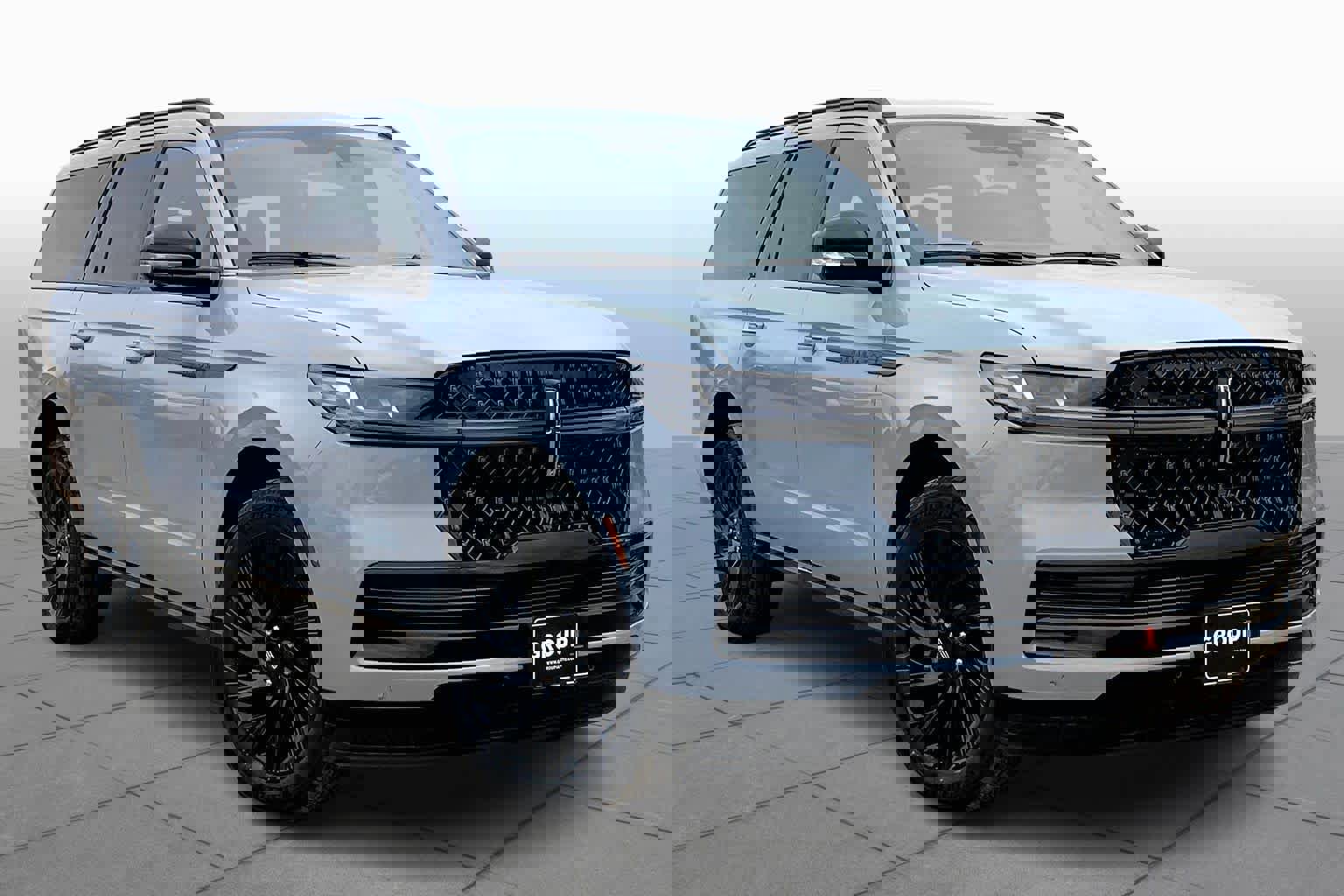 New 2025 Lincoln Navigator L Reserve w/ Jet Appearance Package image 2