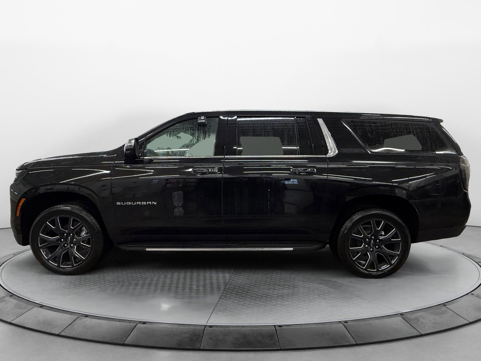 New 2026 Chevrolet Suburban Premier image 3