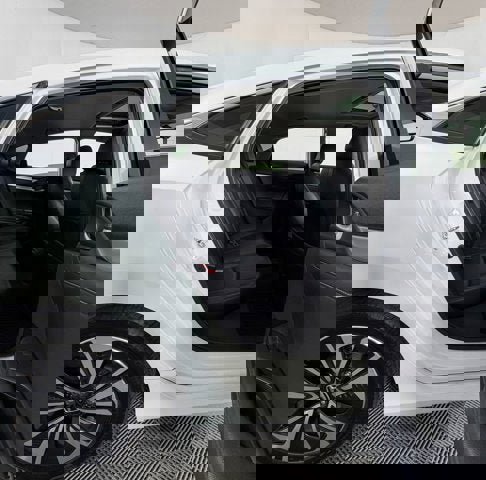 Used 2018 Honda Civic EX-L image 5