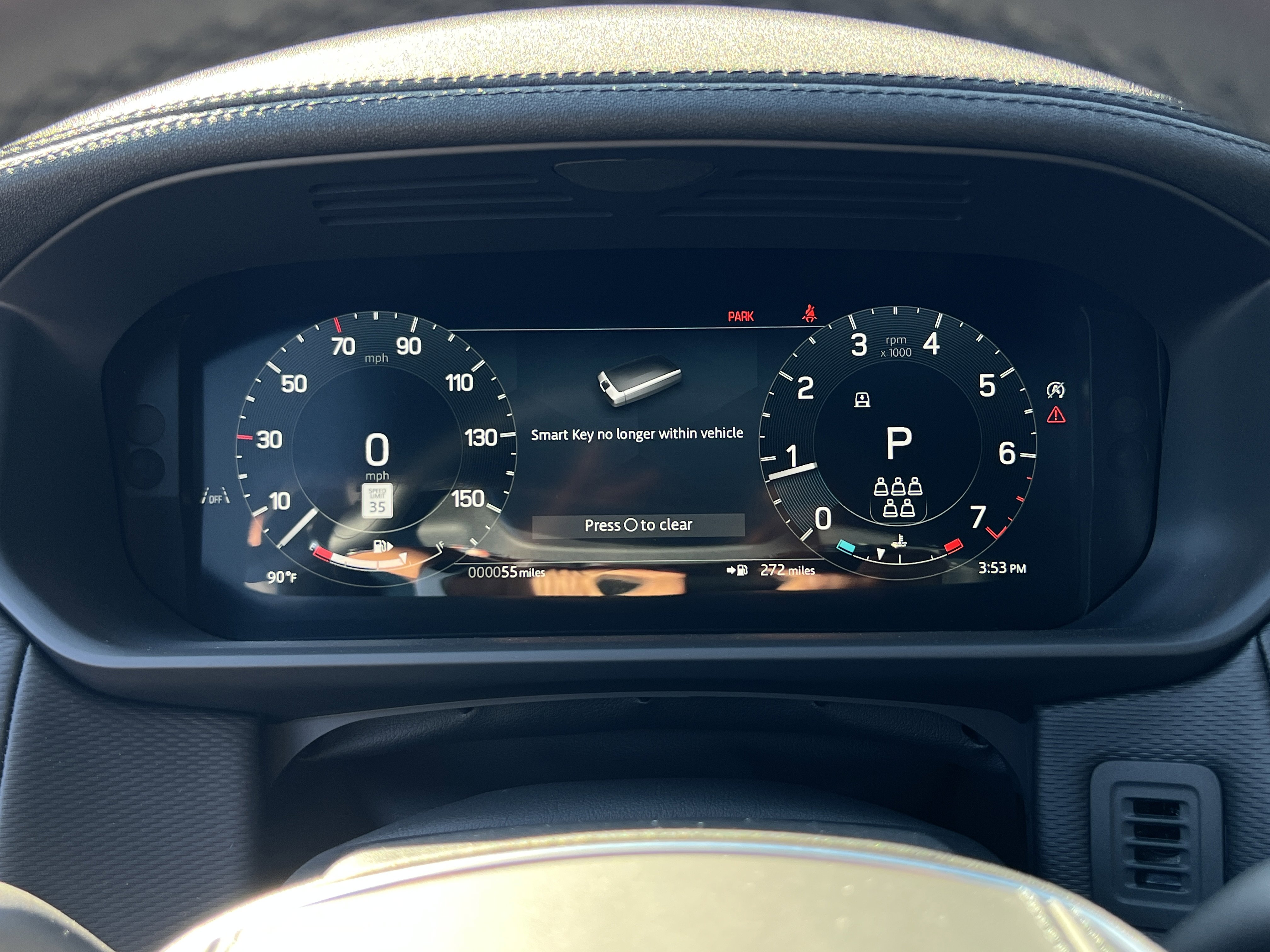 New 2024 Land Rover Discovery Dynamic SE image 23