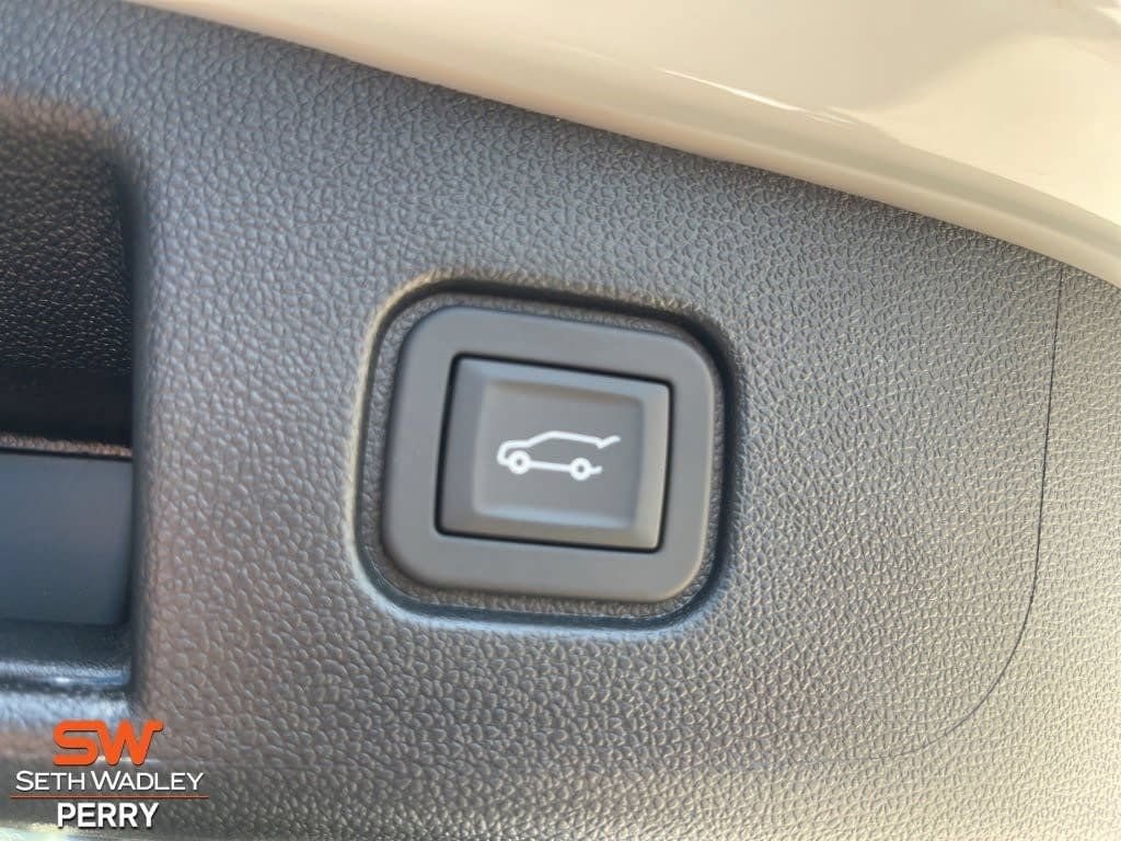 New 2025 Chevrolet Blazer EV LT w/ Super Cruise Package AWD/4WD image 13