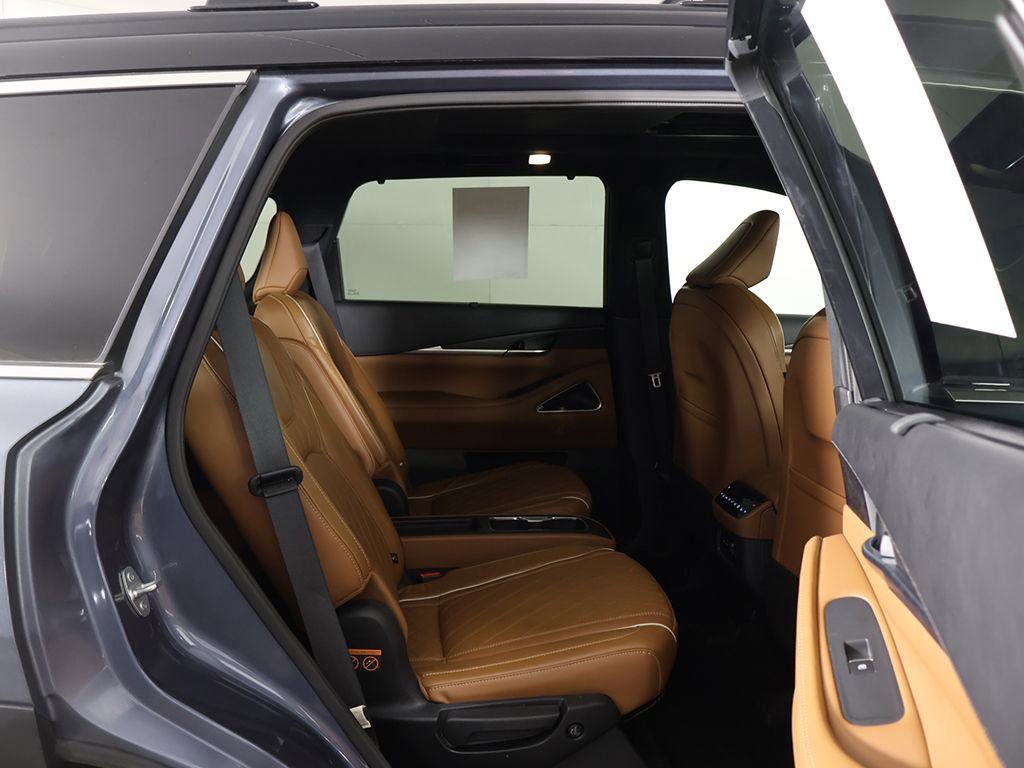 Used 2023 INFINITI QX60 Autograph w/ Cargo Package image 38