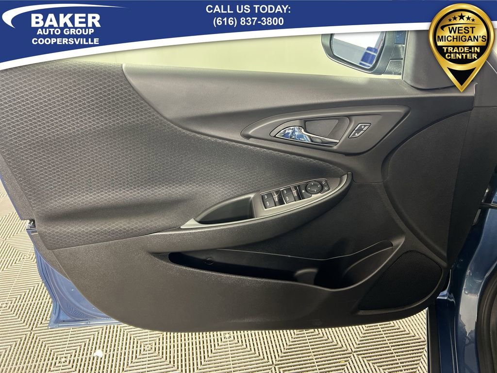 Certified 2025 Chevrolet Malibu RS image 21