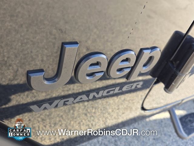 Used 2022 Jeep Wrangler Sport AWD/4WD image 16
