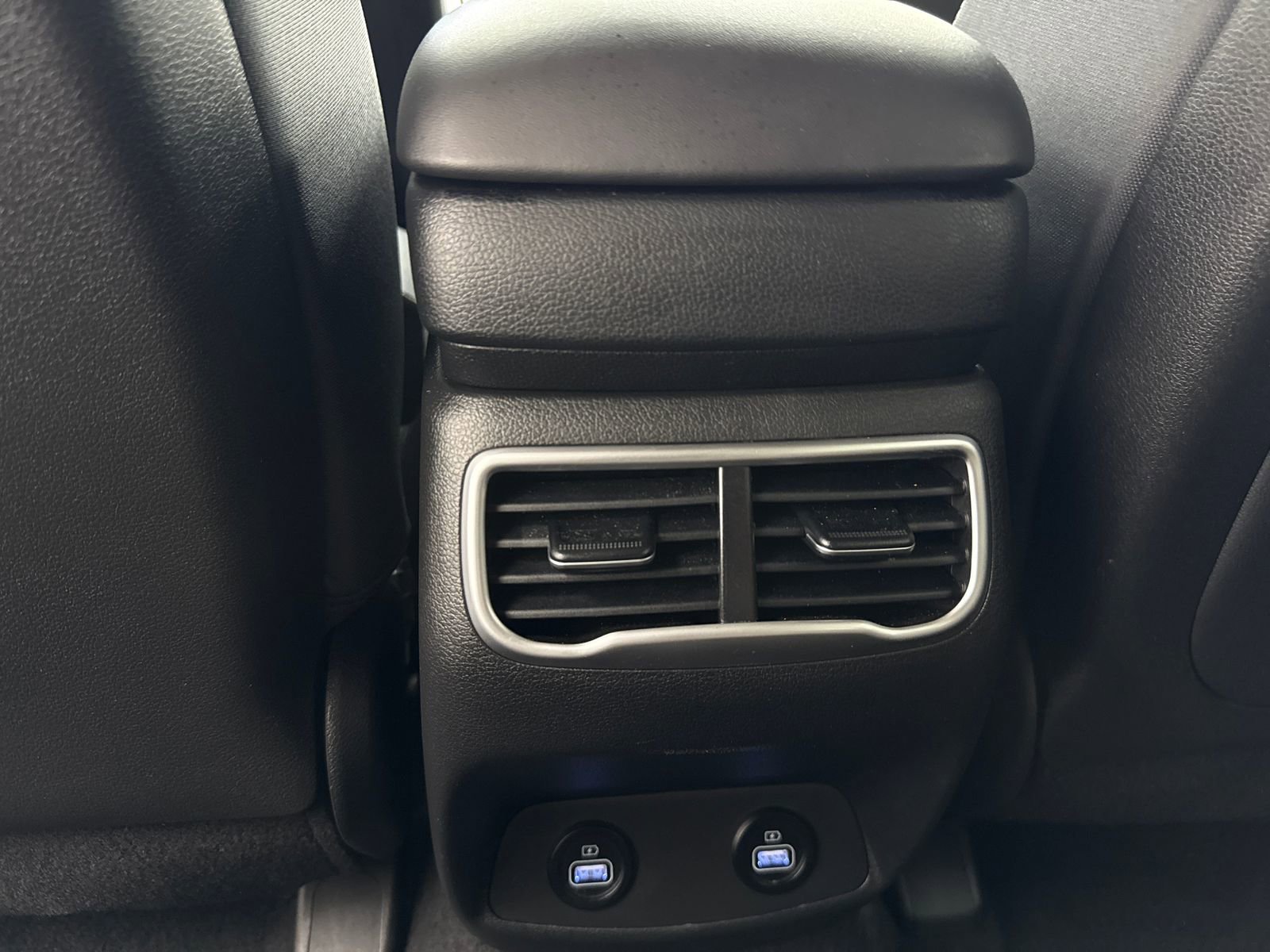 Used 2023 Hyundai Santa Fe SEL AWD/4WD image 40