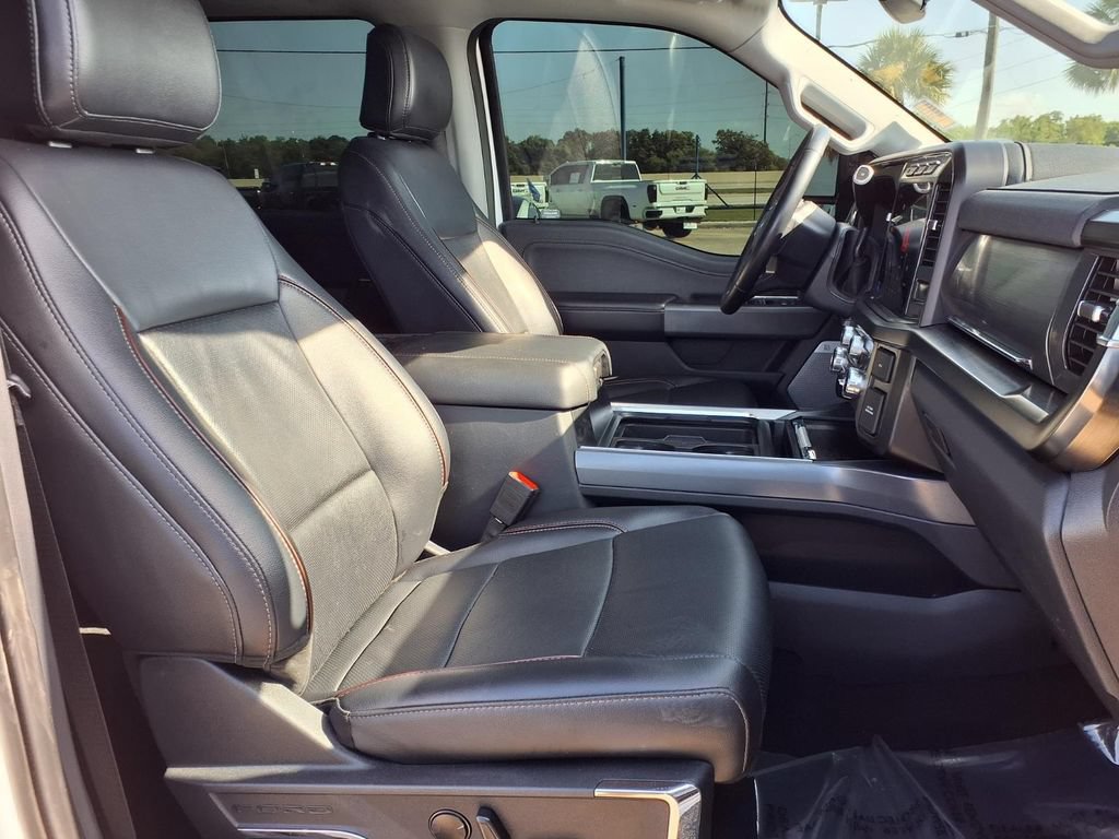 Used 2024 Ford F250 Lariat w/ Sport Appearance Package AWD/4WD image 29