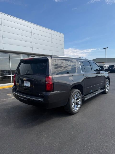 Used 2017 Chevrolet Suburban Premier image 8