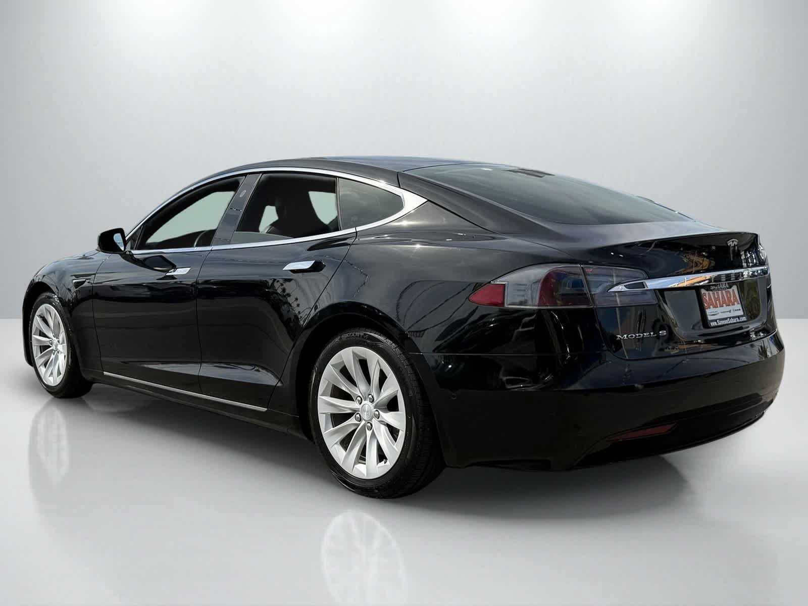 Used 2018 Tesla Model S 75D AWD/4WD image 4