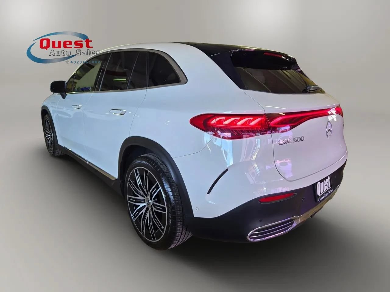 Used 2023 Mercedes-Benz EQE 500 4MATIC SUV image 2
