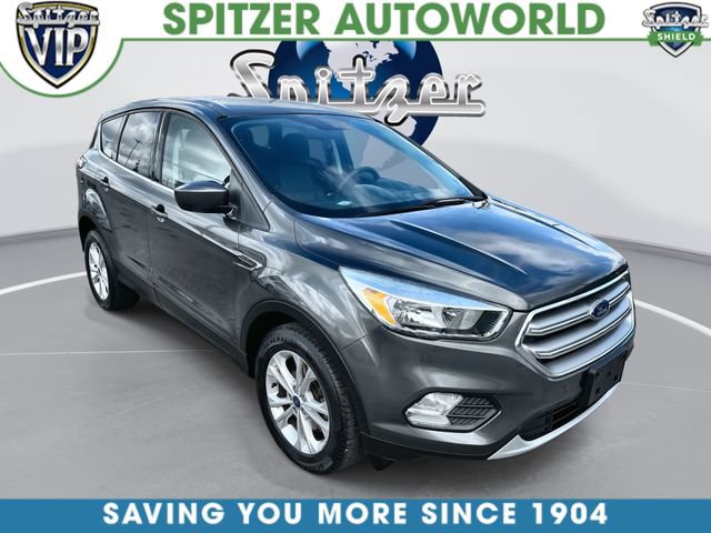 Used 2017 Ford Escape SE AWD/4WD video 1