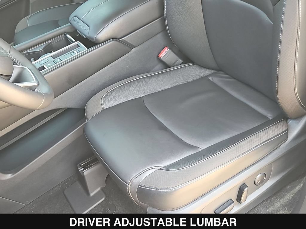 Used 2025 Nissan Pathfinder SL FWD image 16
