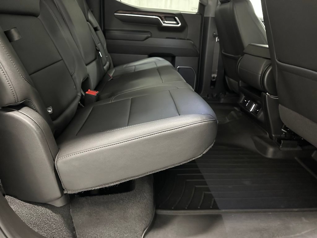 Used 2025 GMC Sierra 1500 SLT AWD/4WD image 53
