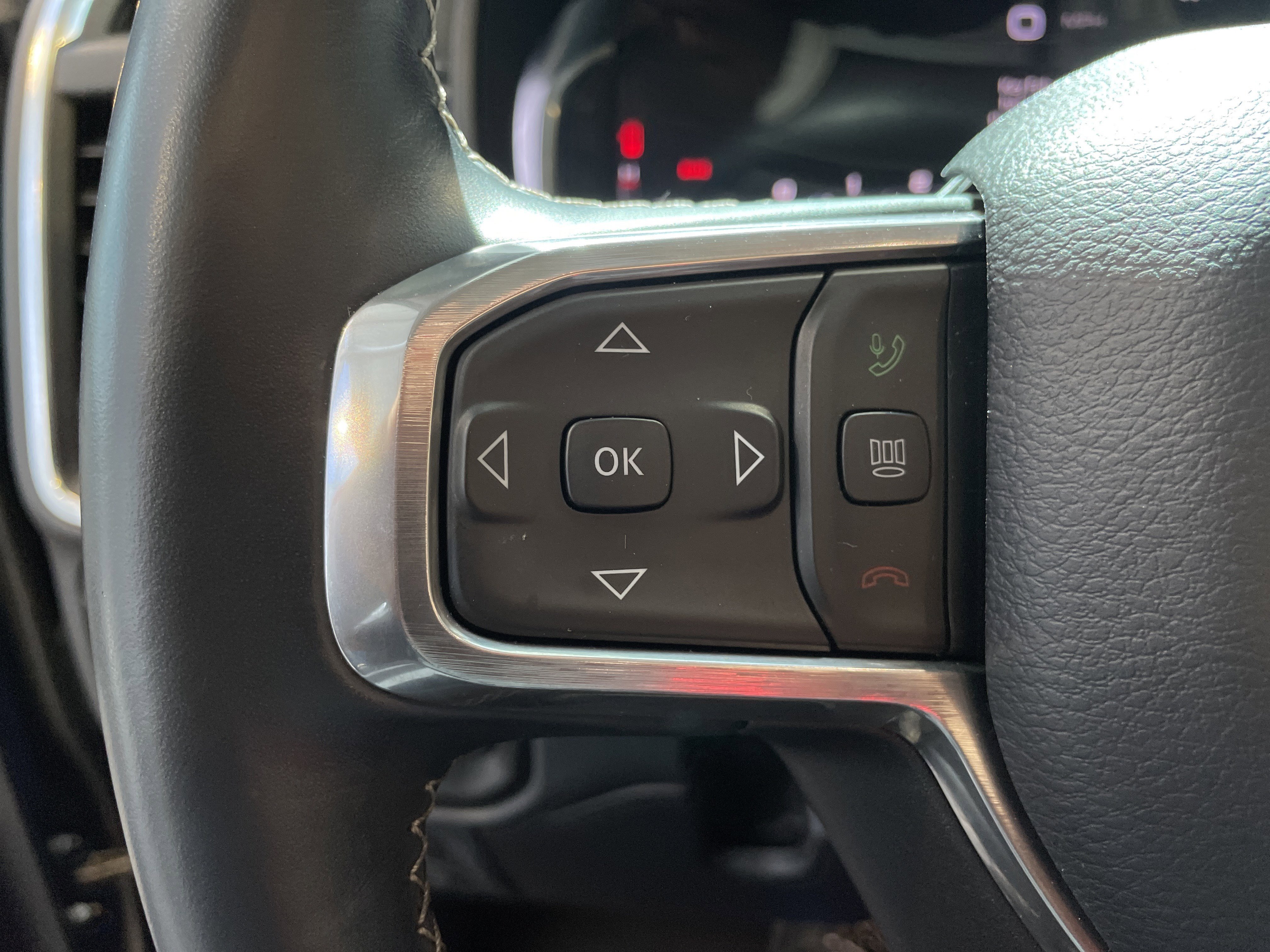 Used 2024 RAM 1500 Limited AWD/4WD image 17