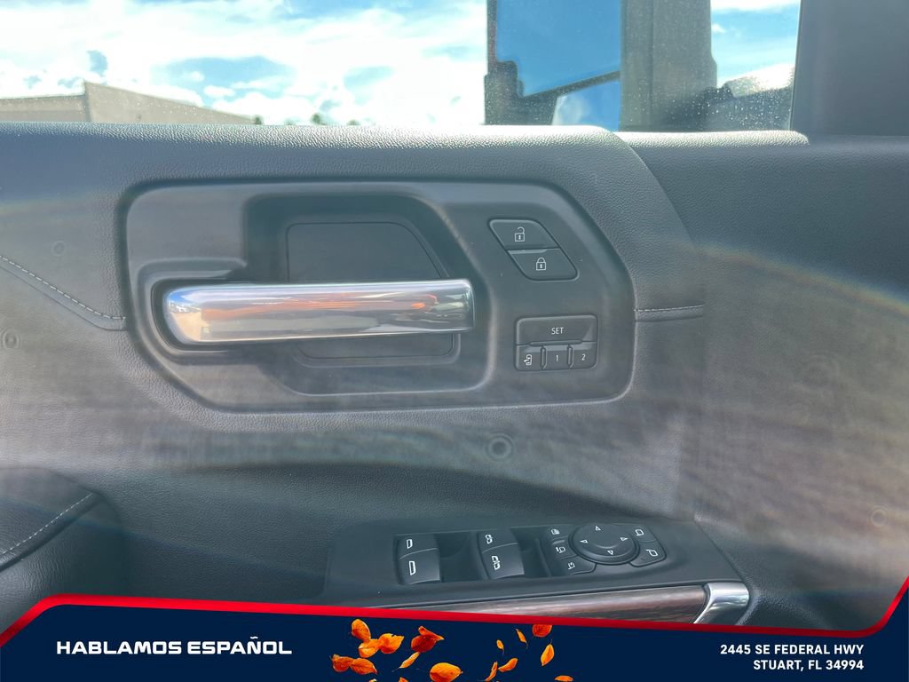 Used 2020 Chevrolet Silverado 2500 High Country w/ Technology Package AWD/4WD image 22