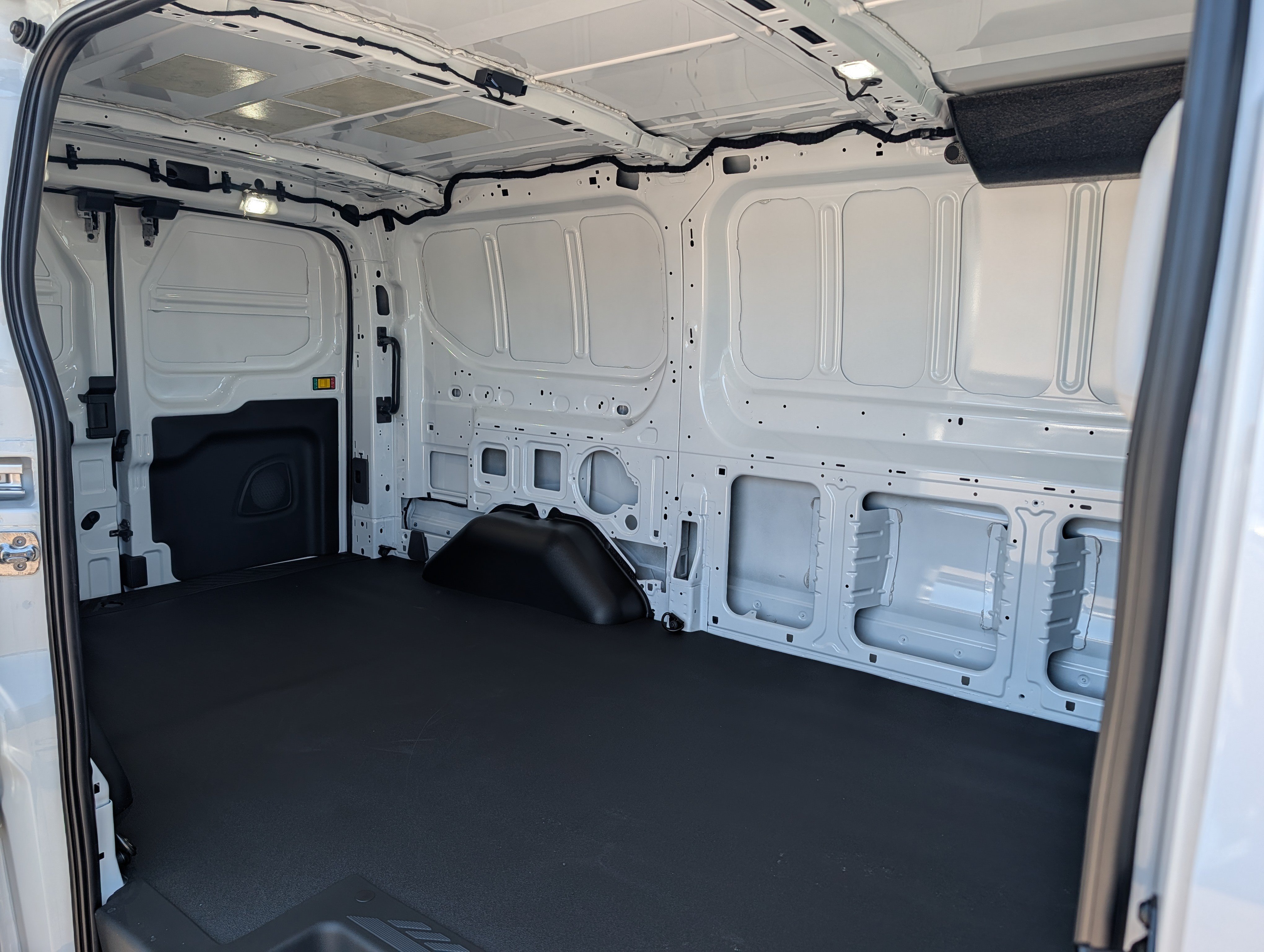 New 2026 Ford Transit 250 Low Roof RWD image 16