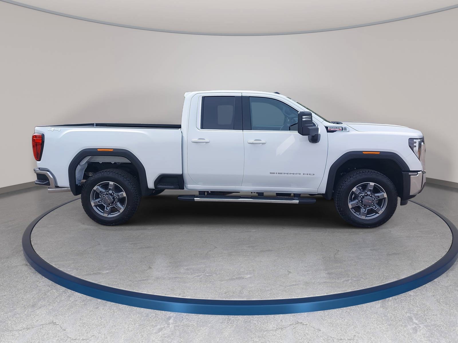 New 2026 GMC Sierra 2500 SLE w/ SLE Value Package; AWD/4WD image 4