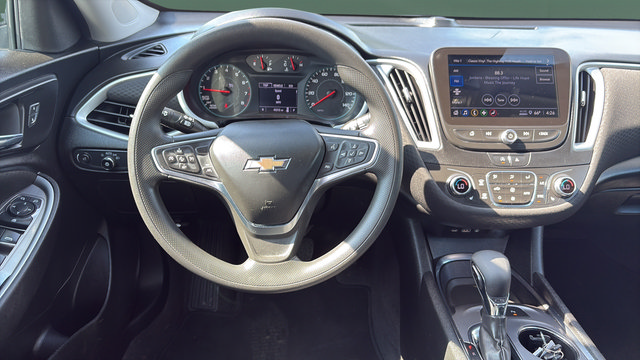 Used 2024 Chevrolet Malibu LT FWD image 20