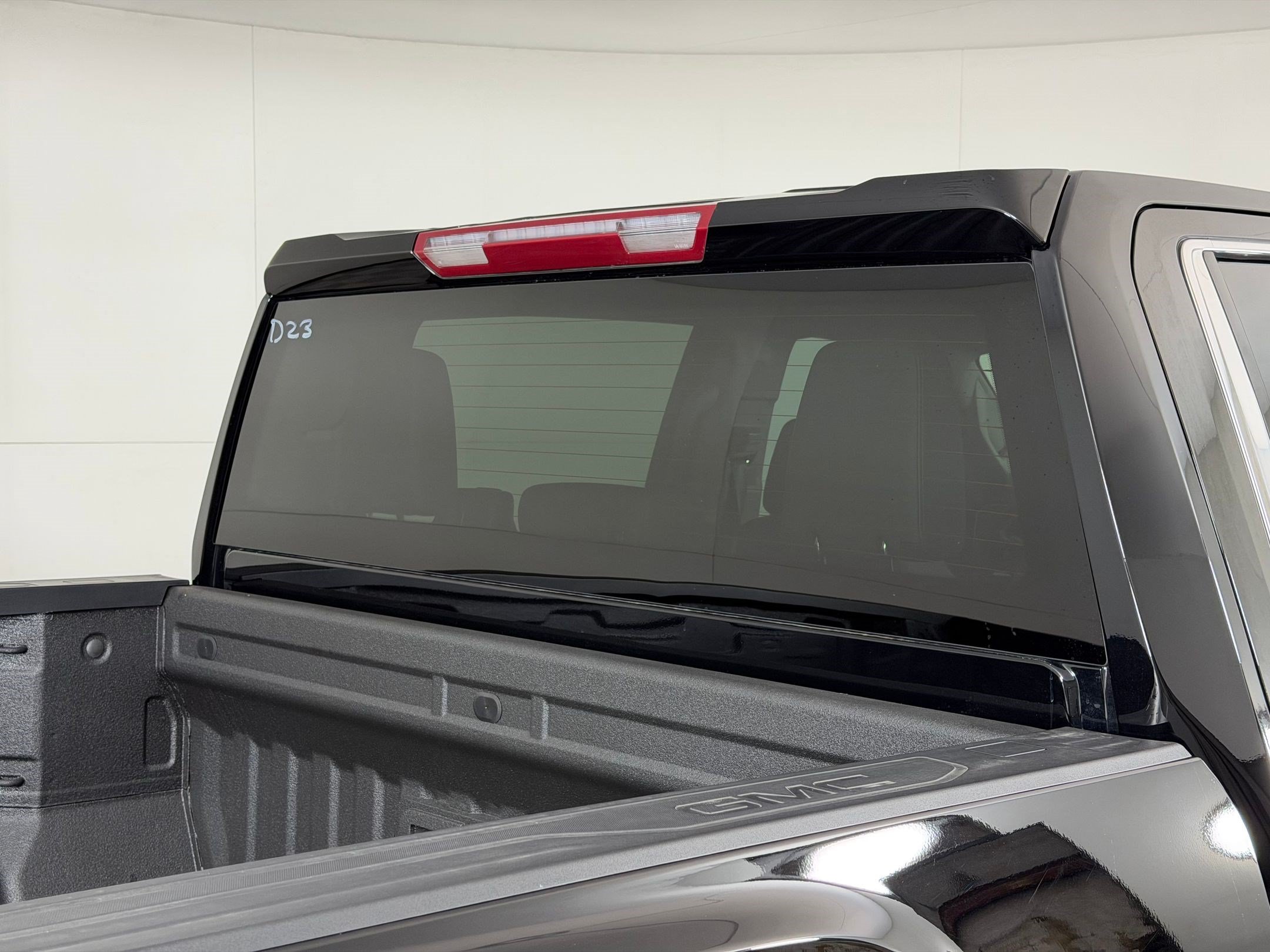 Used 2026 GMC Sierra 2500 SLT w/ SLT Convenience Package AWD/4WD image 30