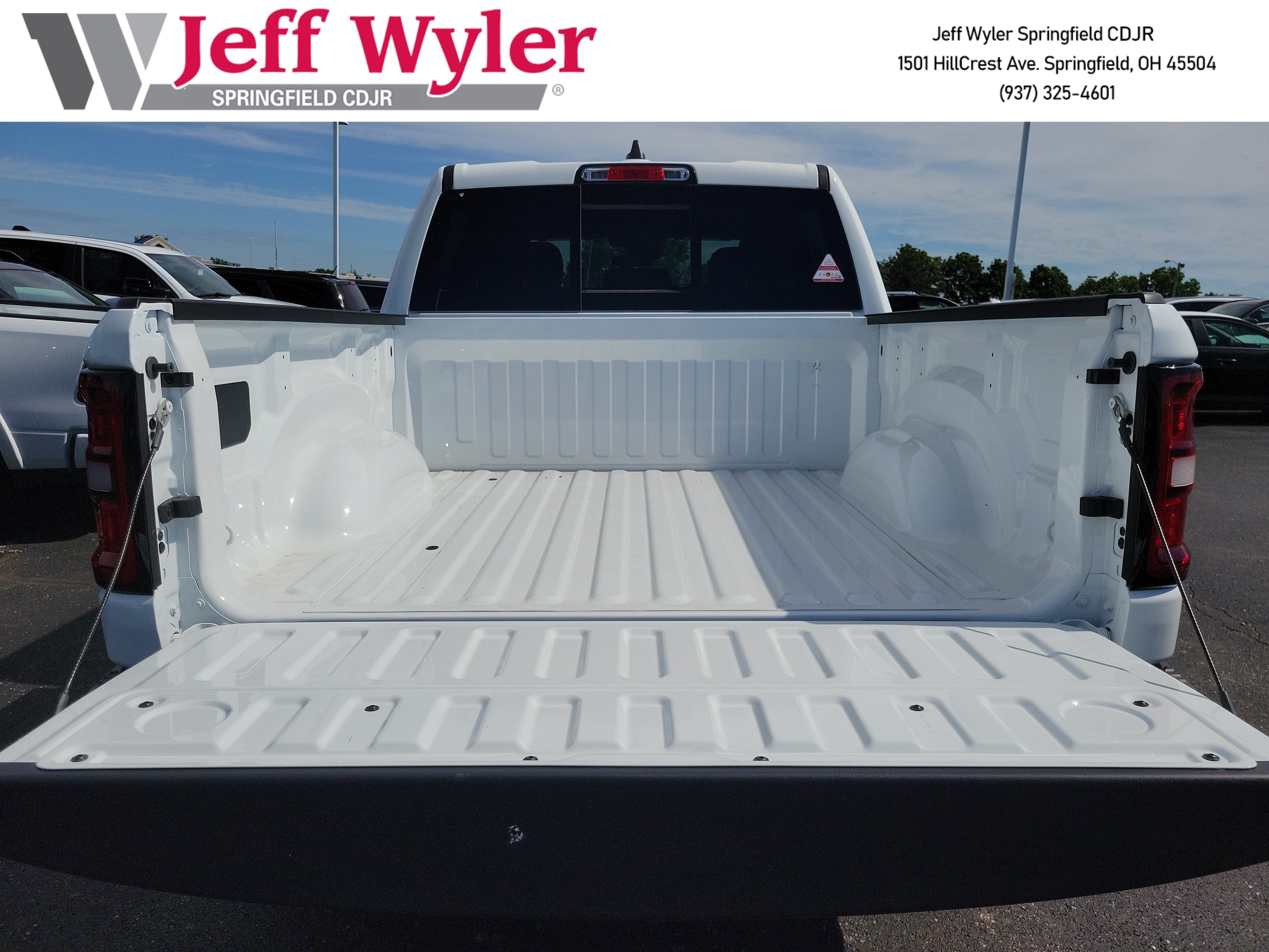 New 2026 RAM 1500 Warlock AWD/4WD image 5