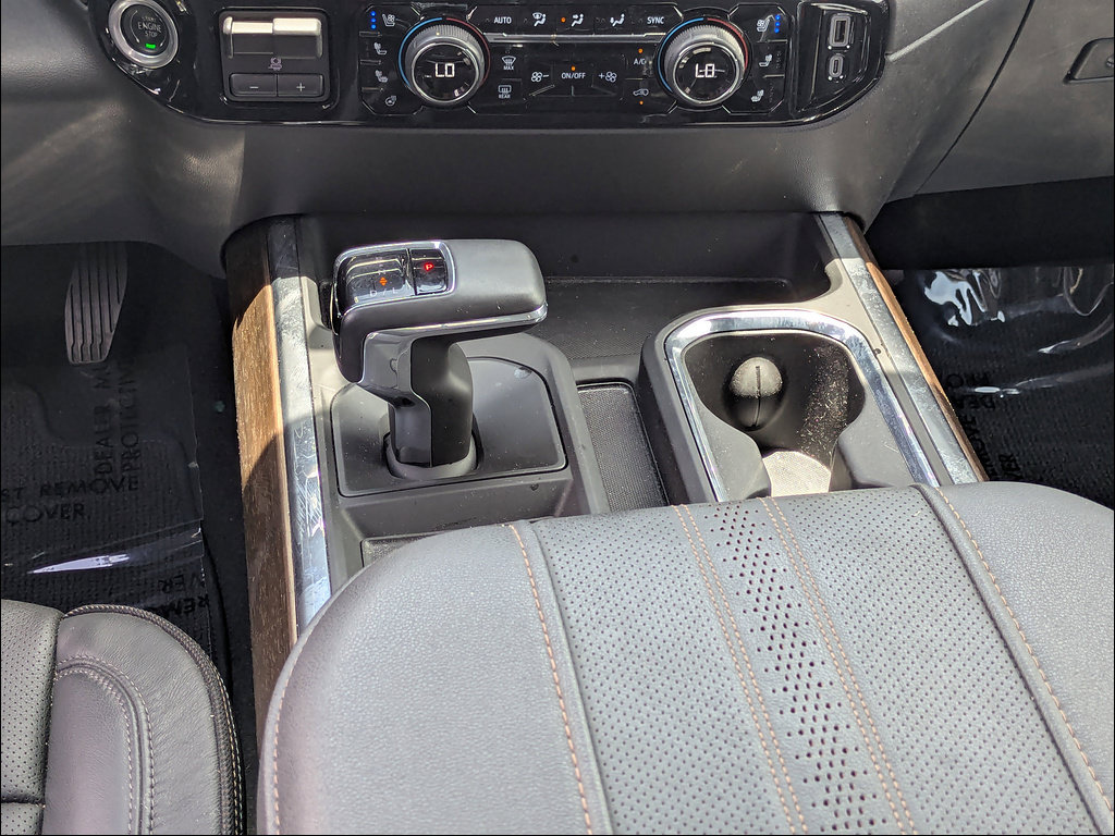 Used 2024 Chevrolet Silverado 1500 High Country w/ Midnight Edition AWD/4WD image 19