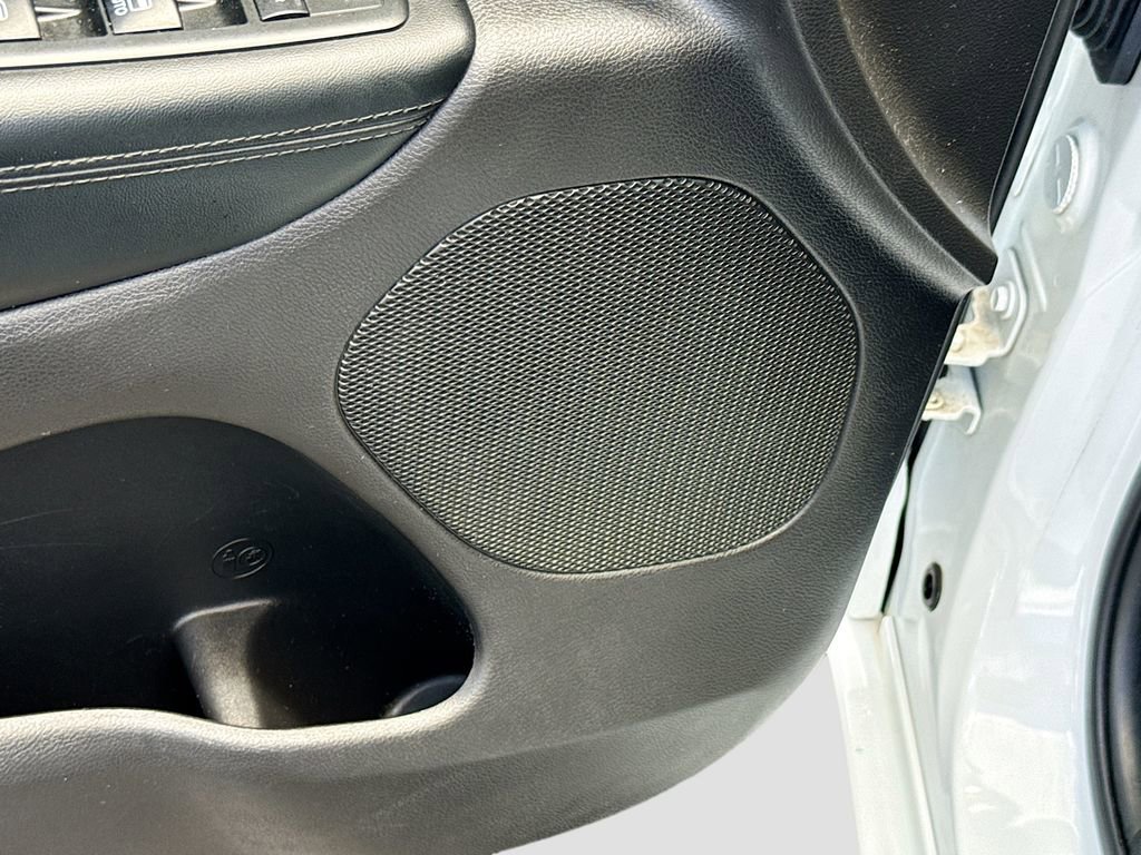 Used 2019 Jeep Grand Cherokee Altitude RWD image 20