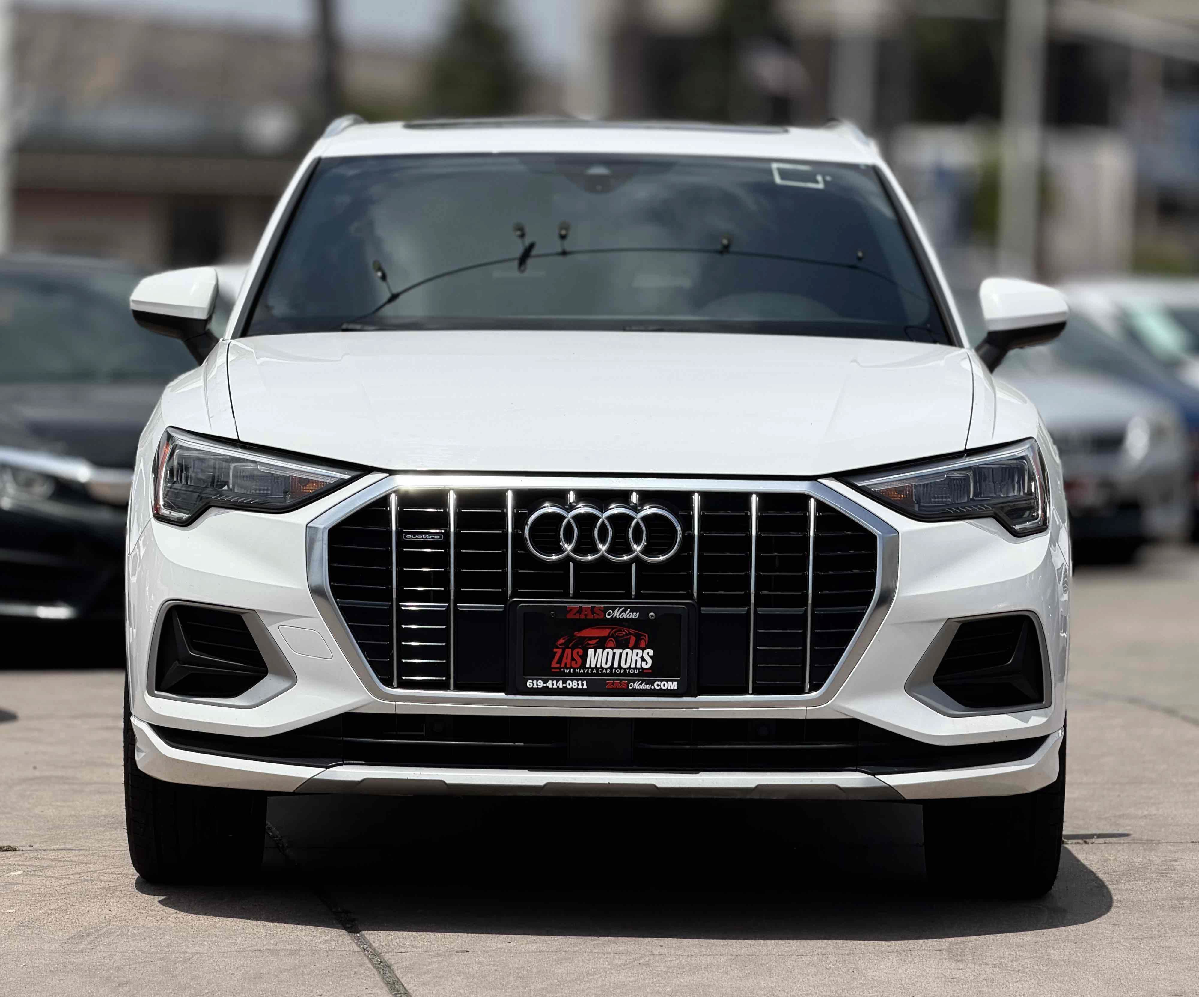 Used 2020 Audi Q3 2.0T Premium AWD/4WD image 2