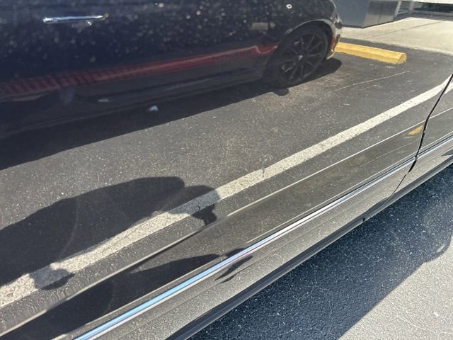 Used 2016 Chevrolet Traverse LTZ FWD image 12