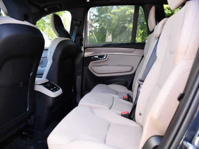 New 2026 Volvo XC90 B6 Plus w/ Protection Package Premier image 15