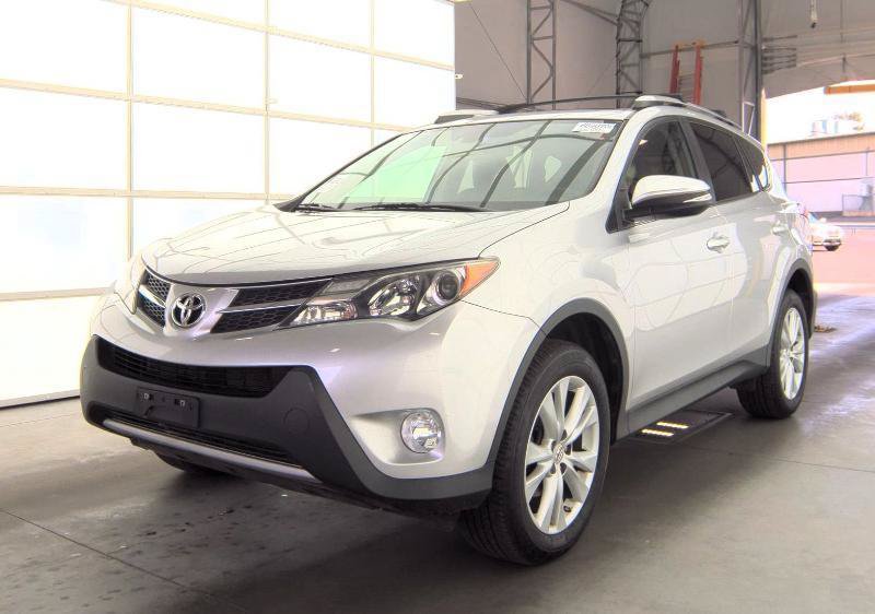 Used 2015 Toyota RAV4 Limited w/ Technology Package AWD/4WD image 6