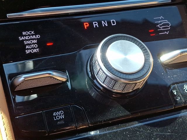 Used 2022 Jeep Grand Cherokee Summit AWD/4WD image 15