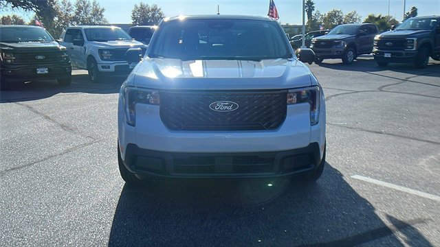 New 2025 Ford Maverick Lariat w/ Black Appearance Package image 8