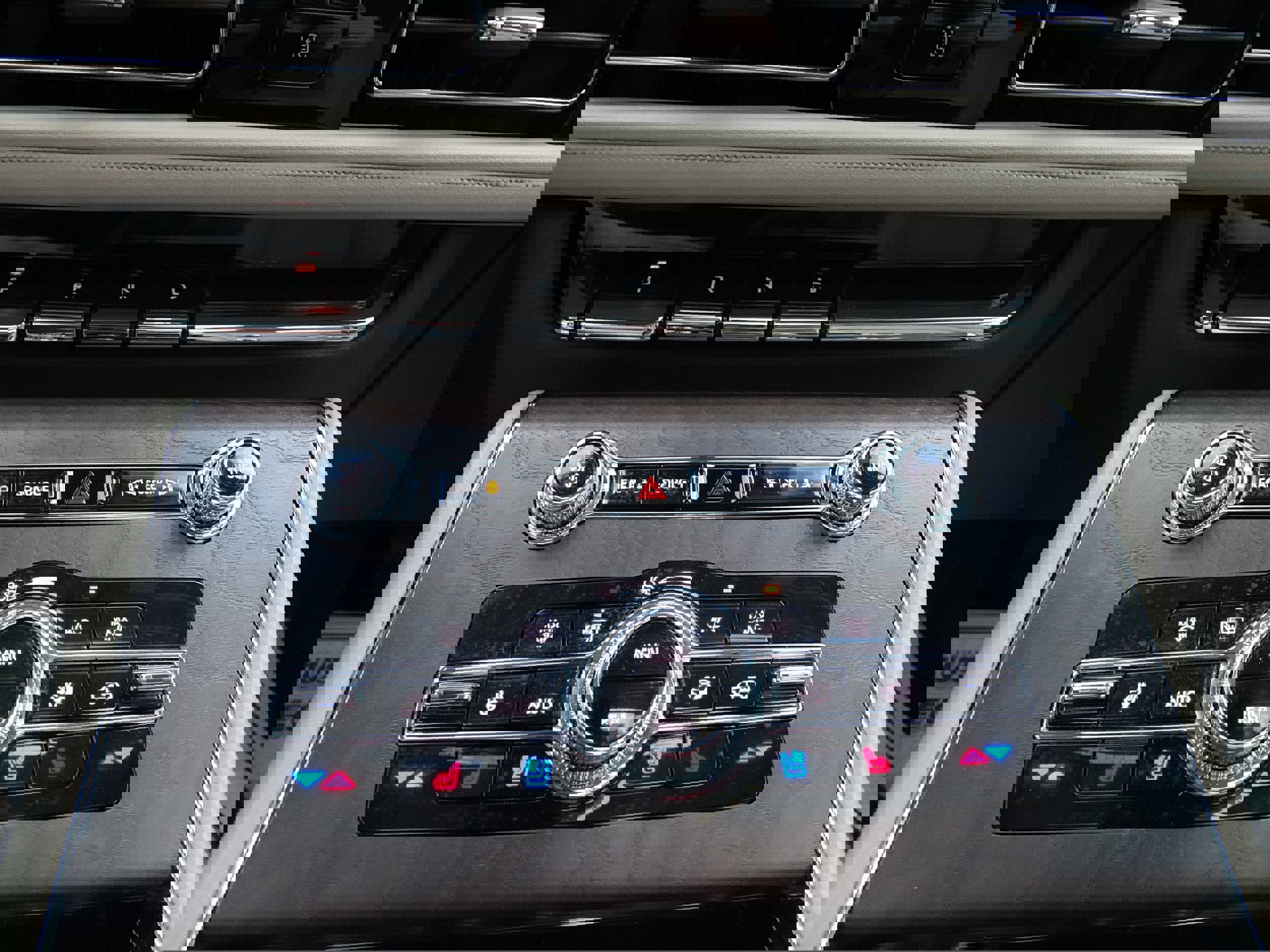 Used 2022 Lincoln Aviator Reserve w/ Equipment Group 201A image 28