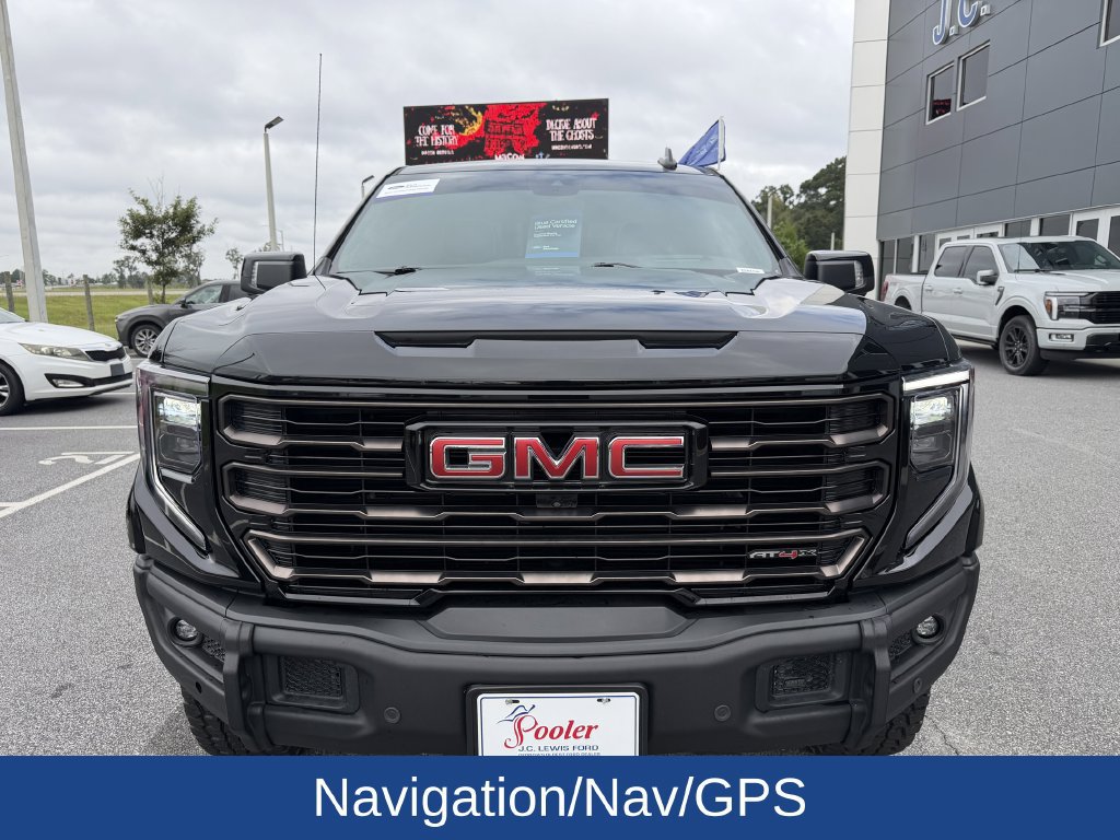 Used 2023 GMC Sierra 1500 AT4X AWD/4WD image 4