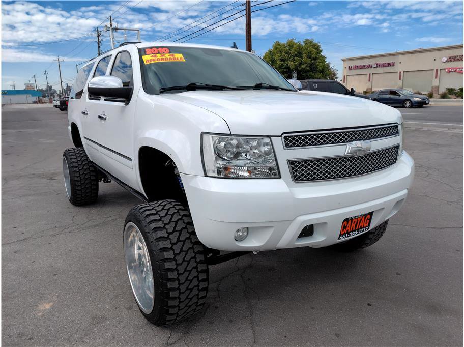 Used 2010 Chevrolet Suburban LTZ image 4