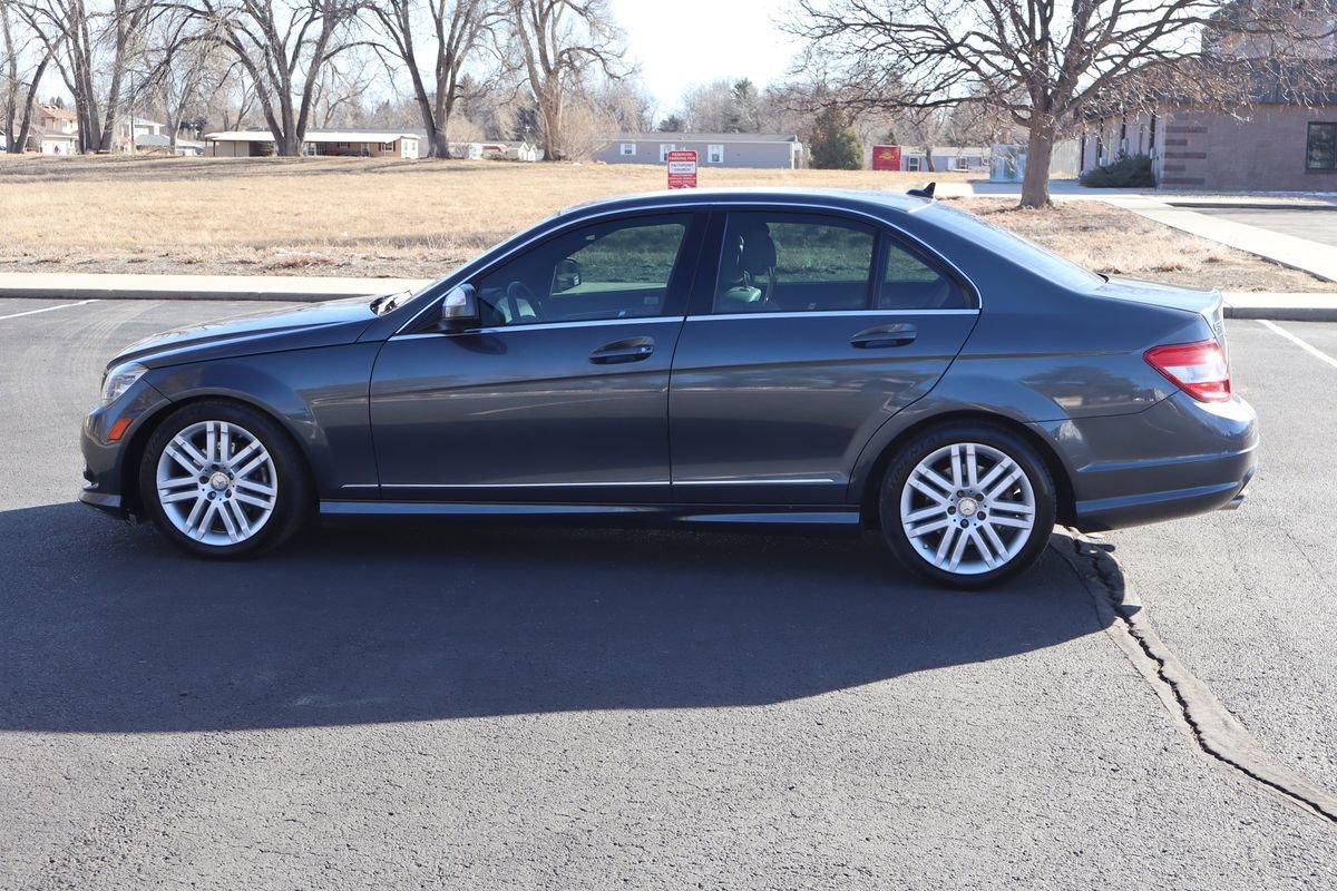 Used 2009 Mercedes-Benz C 300 4MATIC Sedan image 9