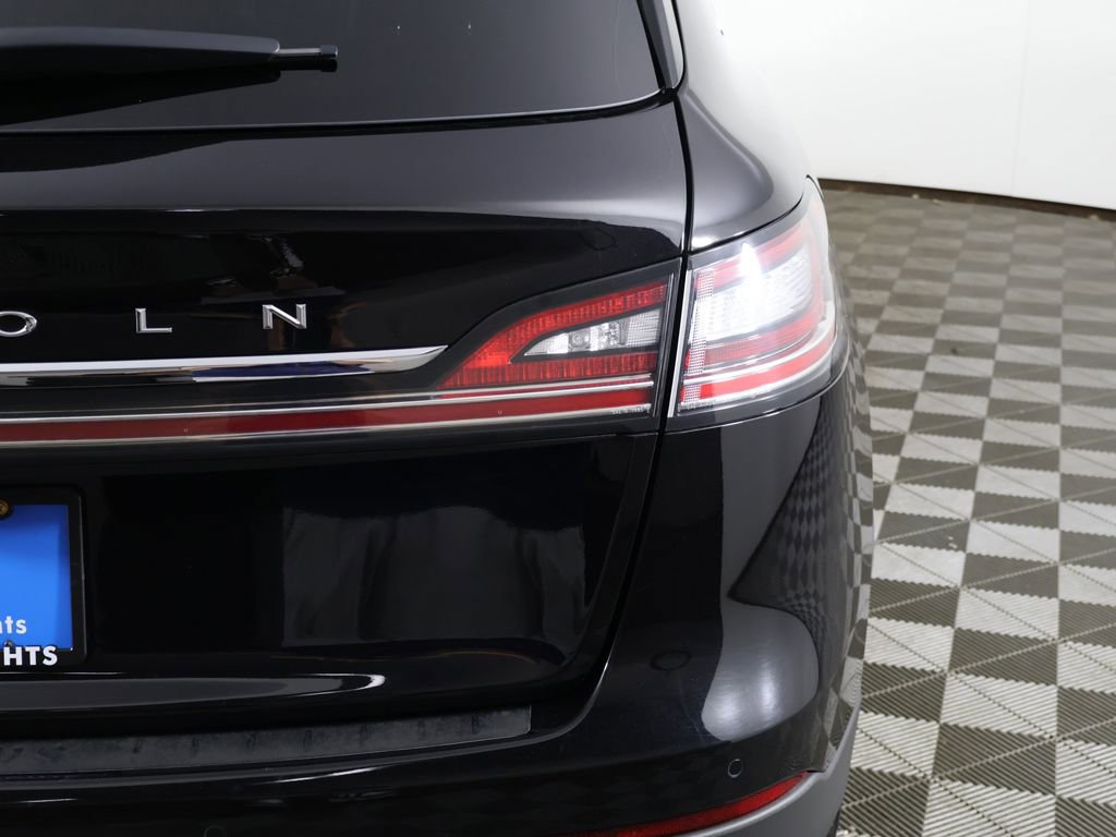 Used 2023 Lincoln Nautilus Reserve AWD/4WD image 17