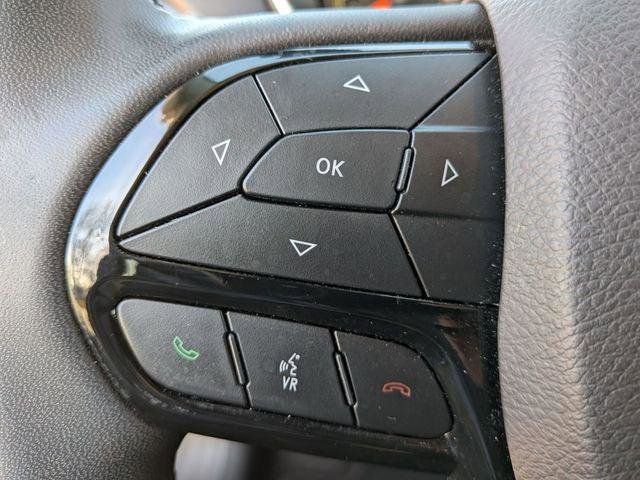 Certified 2023 Jeep Cherokee Altitude Lux image 18