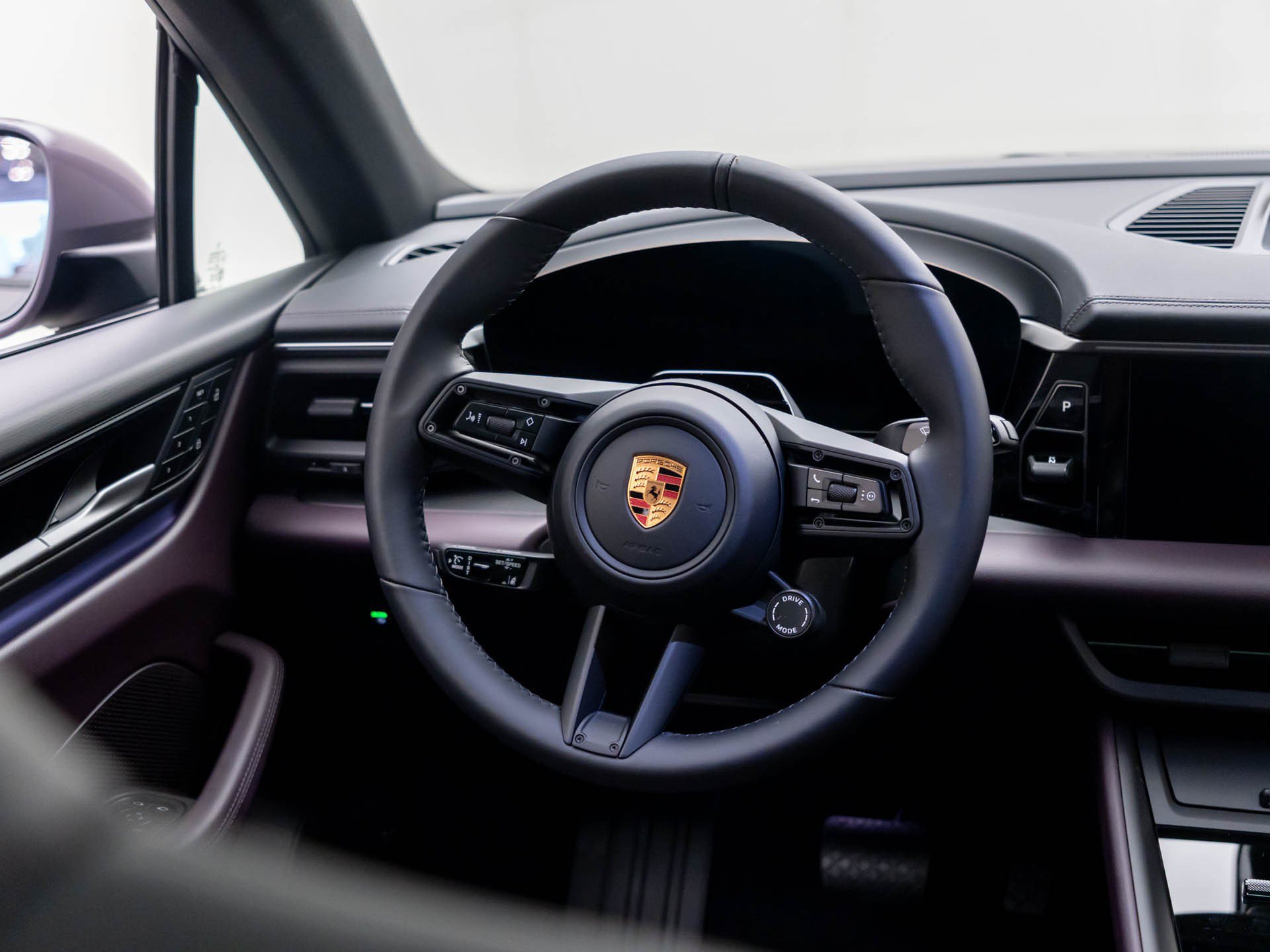 New 2026 Porsche Macan 4 Electric AWD/4WD image 12