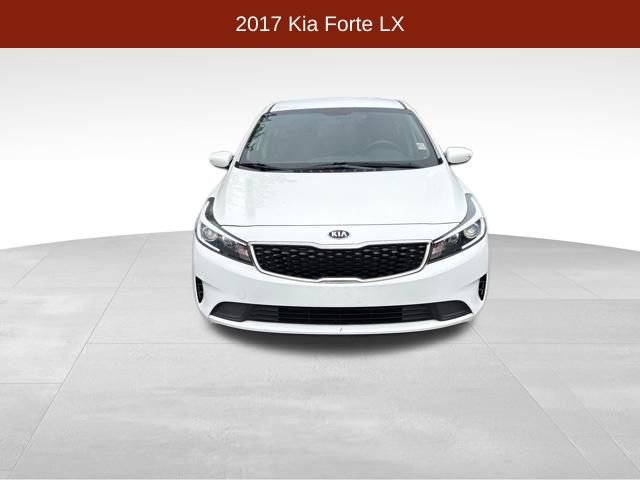 Used 2017 Kia Forte LX FWD image 2