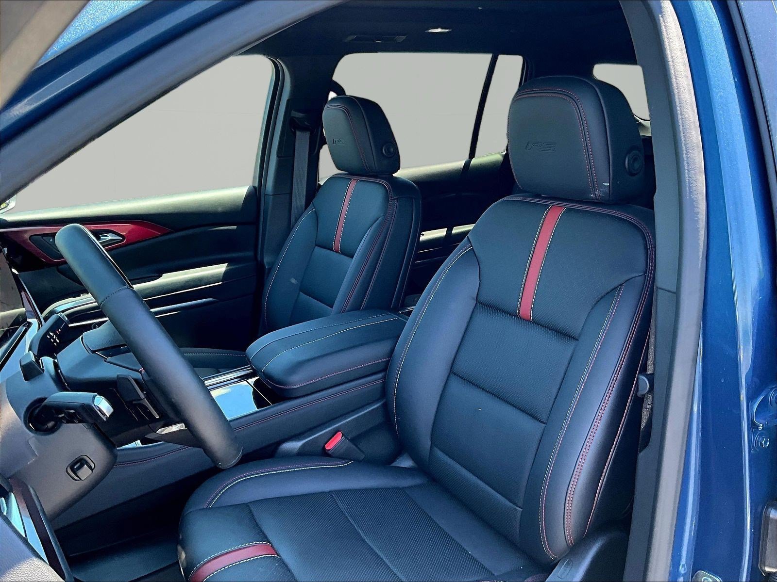 Used 2026 Chevrolet Traverse RS w/ LPO, Floor Liner Package AWD/4WD image 21