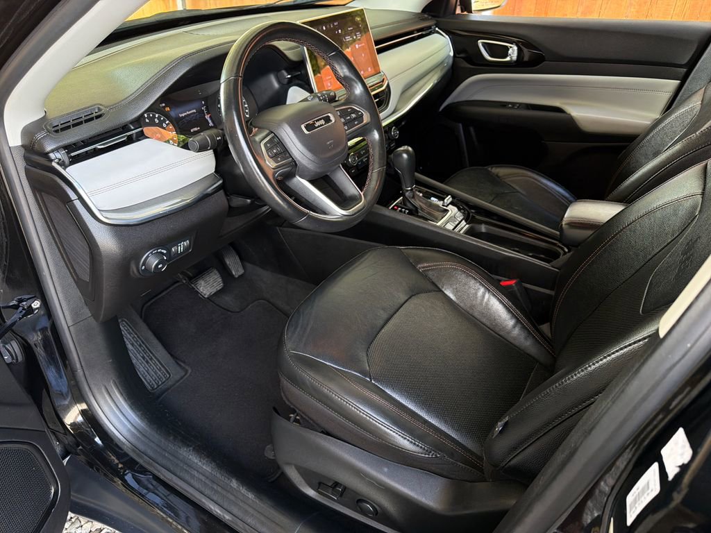 Used 2022 Jeep Compass Limited image 2