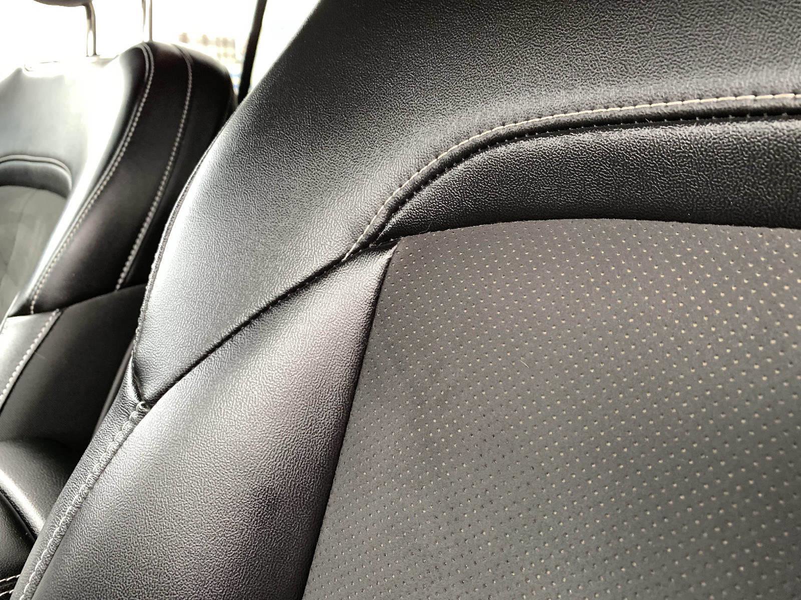 Used 2023 Jeep Grand Cherokee Altitude image 34