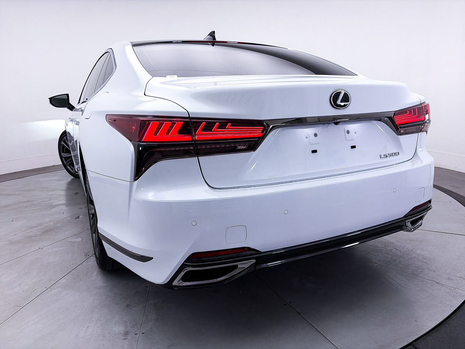Used 2023 Lexus LS 500 F Sport w/ Cold Weather Package (CK) image 12
