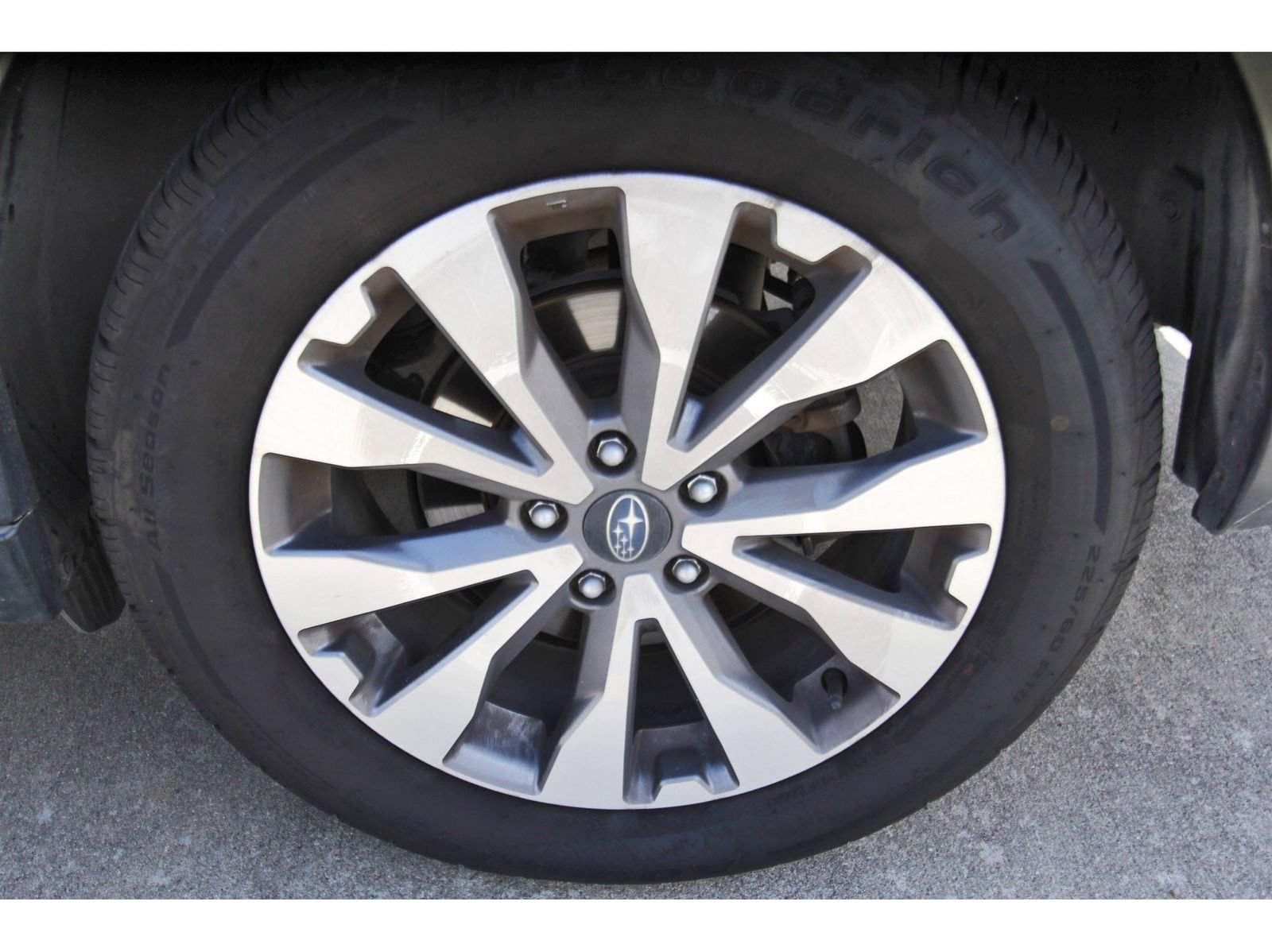 Used 2019 Subaru Outback 3.6R Touring AWD/4WD image 30
