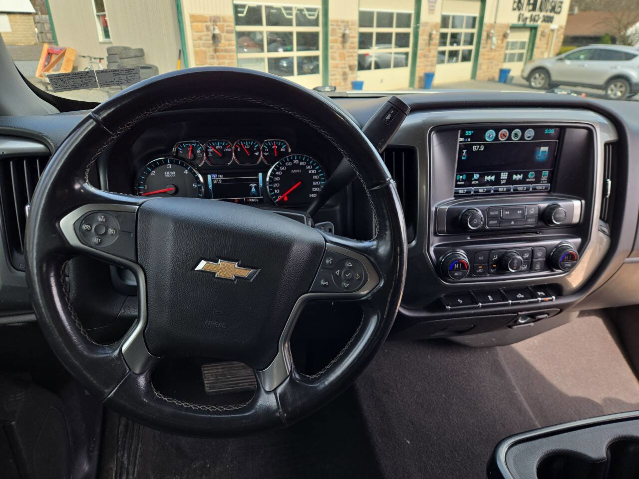 Used 2018 Chevrolet Silverado 1500 LT w/ All Star Edition AWD/4WD image 31