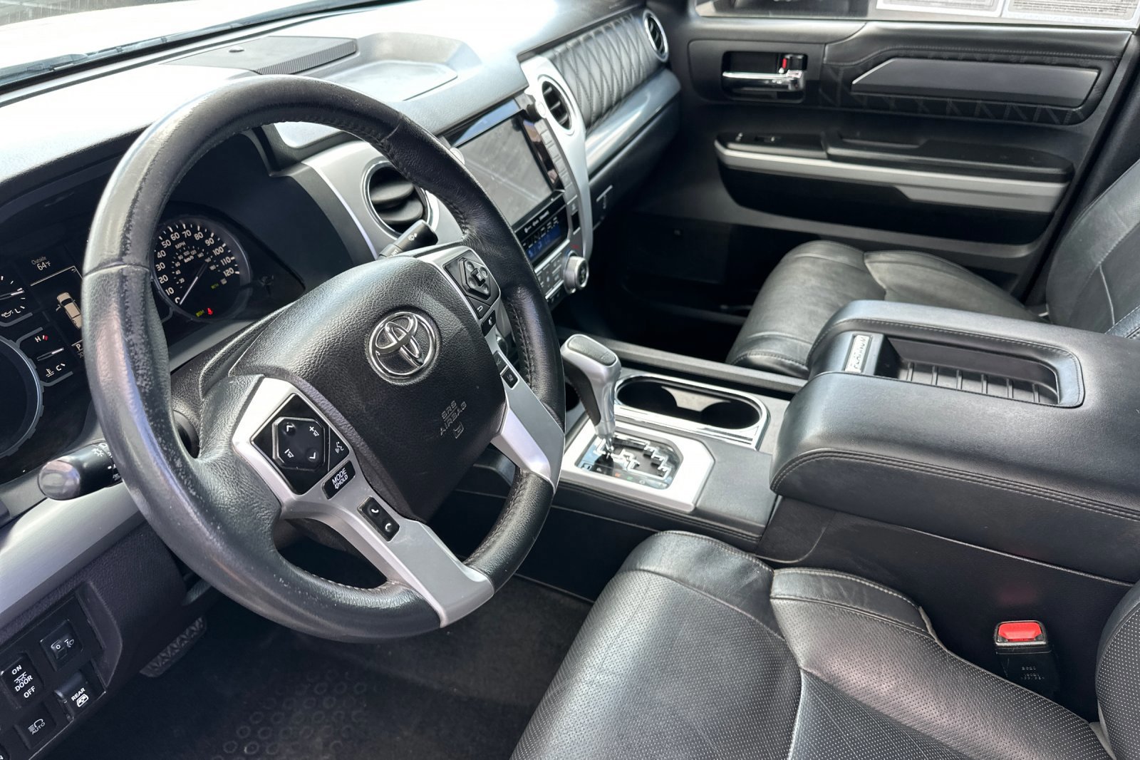 Used 2021 Toyota Tundra Platinum AWD/4WD image 9