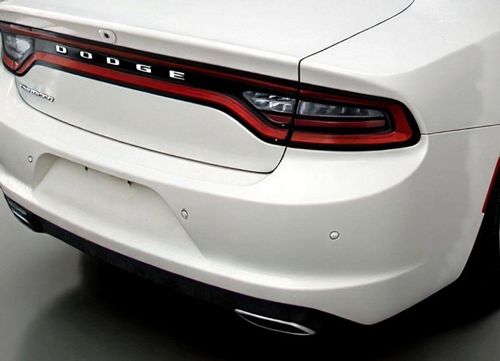 Used 2022 Dodge Charger SXT image 2